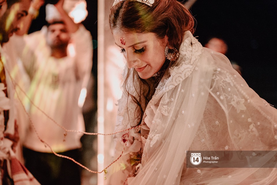 Chùm ảnh: Những khoảnh khắc ấn tượng nhất trong hôn lễ chính thức của cặp đôi tỷ phú Ấn Độ bên bờ biển Phú Quốc