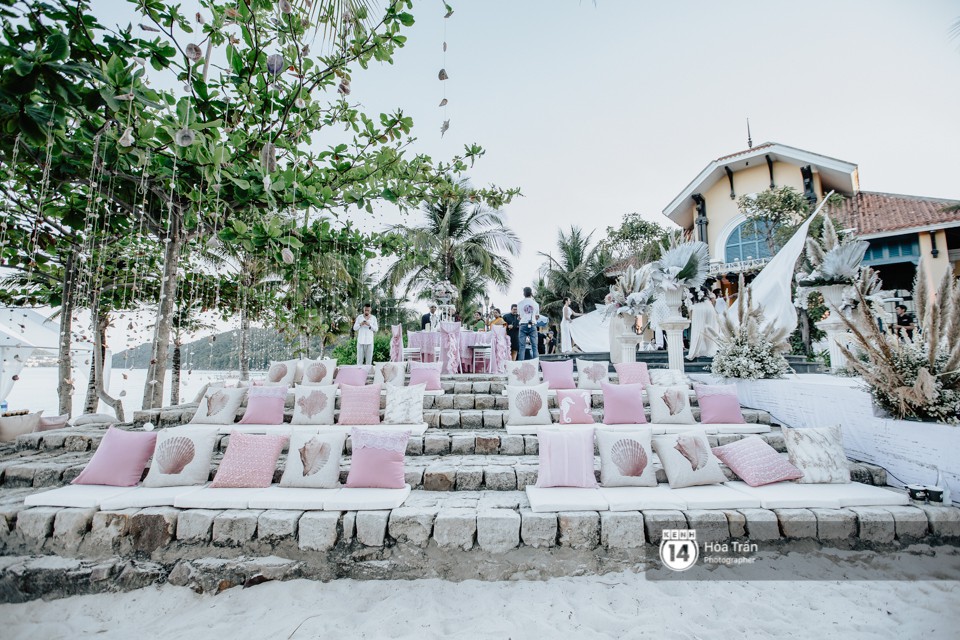 Chùm ảnh: Những khoảnh khắc ấn tượng nhất trong hôn lễ chính thức của cặp đôi tỷ phú Ấn Độ bên bờ biển Phú Quốc