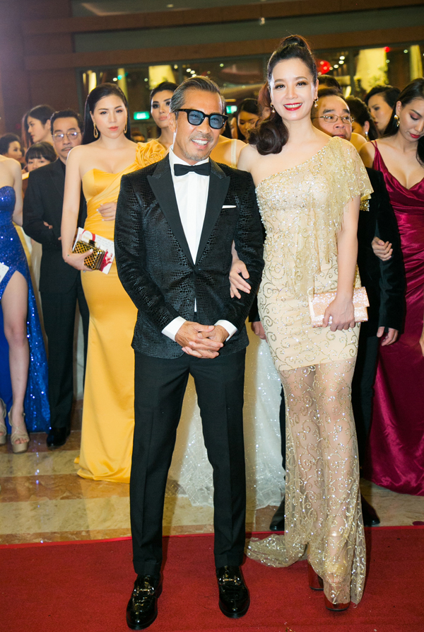 Dàn sao lộng lẫy trên thảm đỏ Đêm hội chân dài 12