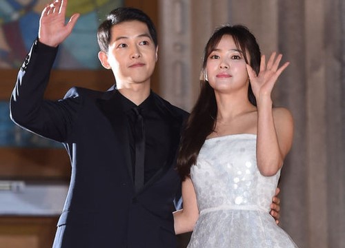 Ảnh Song Joong Ki đeo nhẫn cưới là ảnh cũ, tiểu tam thực sự không phải là bạn Song Hye Kyo mà là nhân vật này?