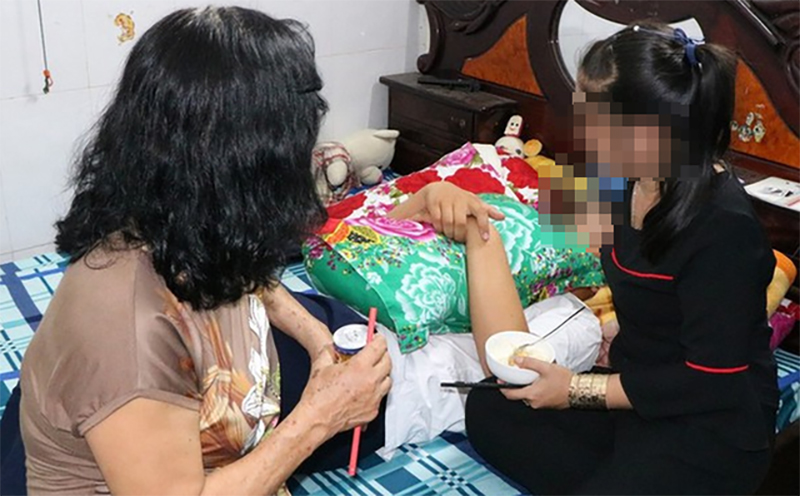 Vụ nam sinh vạ lây khi nữ giáo viên bị tố: Không phải hiểu nhầm mà là cố tình nhục mạ