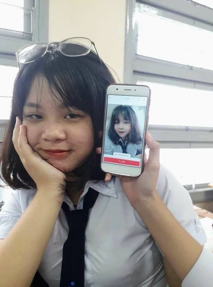 Đăng ảnh bóc mẽ bạn thân lúc đi học và ảnh trên Instagram, chính chủ vào bình luận một câu khiến ai cũng bật cười