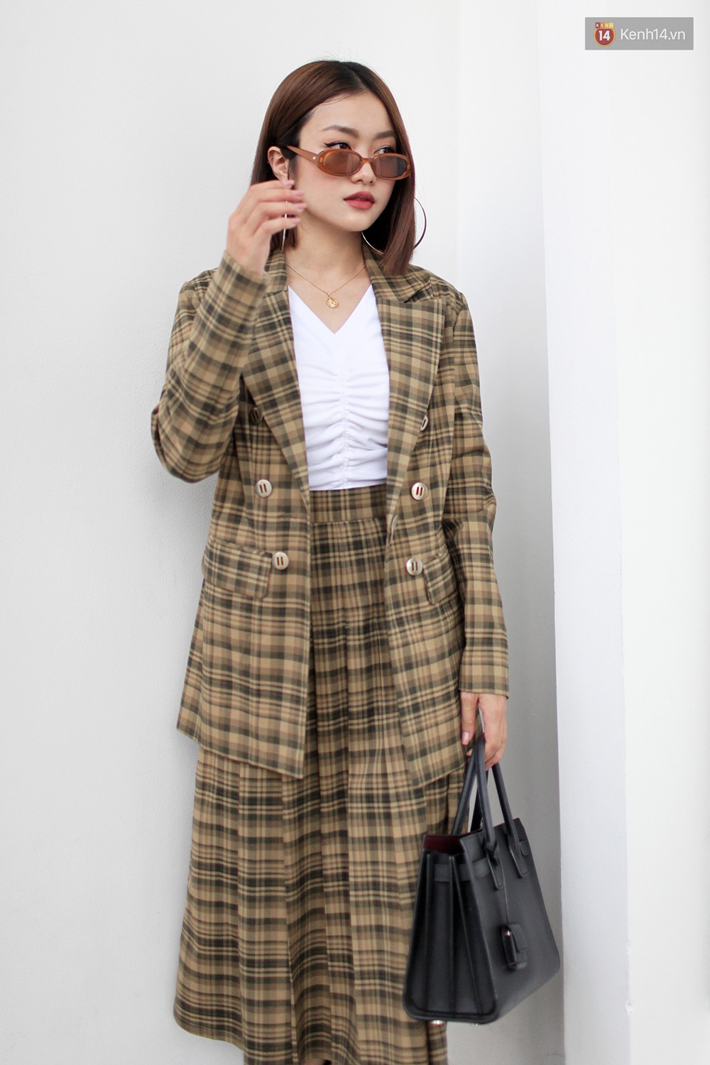 Street style 2 miền: miền Nam khoe đủ phong cách, miền Bắc chuộng style trẻ trung nhưng không kém phần giật giũ