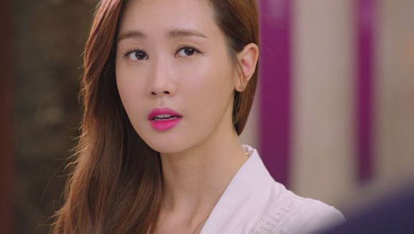 Vật thể lạ trong vali của chồng sắp cưới khiến cô gái muốn hủy hôn ngay lập tức