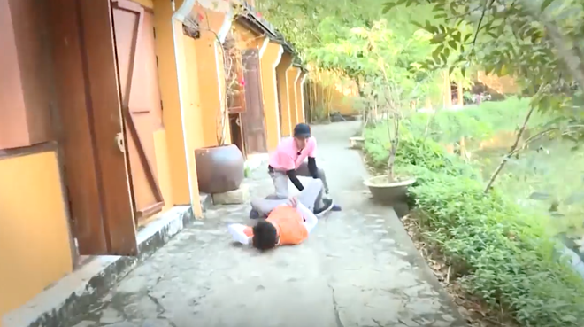 Dàn sao Việt vật lộn xé bảng tên cực kỳ gay gấn trong clip nhá hàng đầu tiên của Running man phiên bản Việt