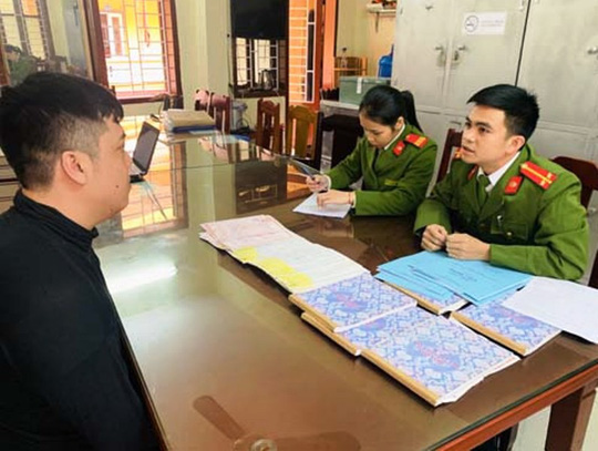 Bán 26,5 tỉ đồng tiền hóa đơn khống, ăn ngon hơn 2 tỉ đồng