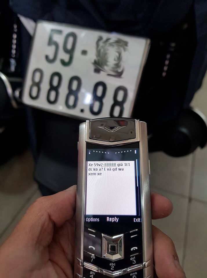 Chủ nhân tiết lộ lý do Honda SH bán giá 1,9 tỷ