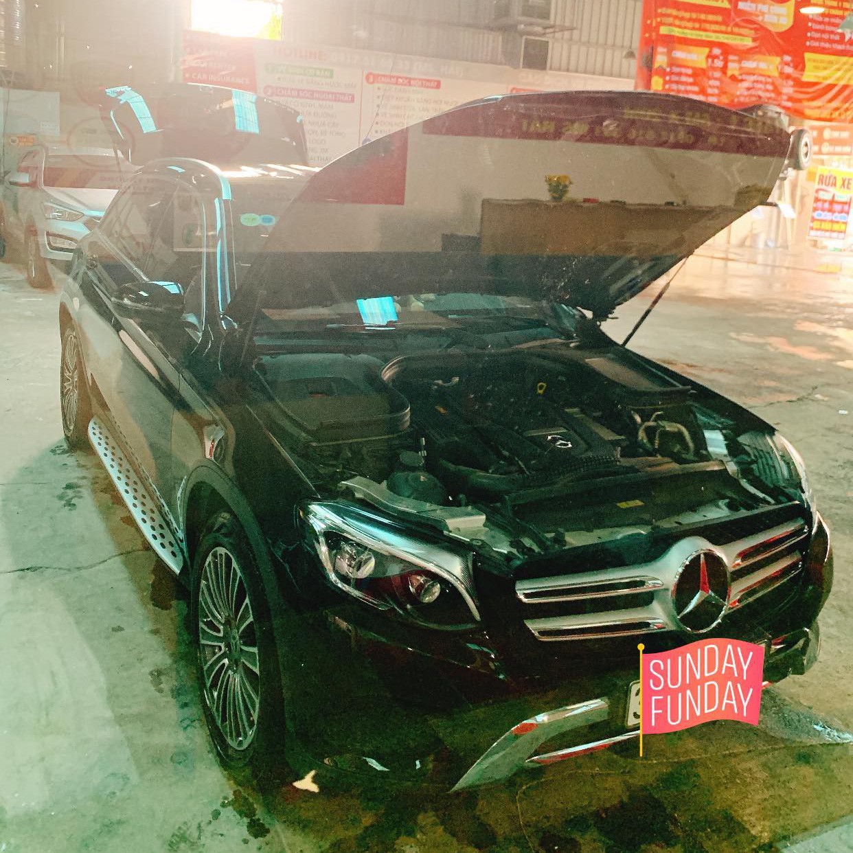 Thuỷ Top tuyển tài xế lái xe Mercedes-Benz GLC, yêu cầu gây chú ý