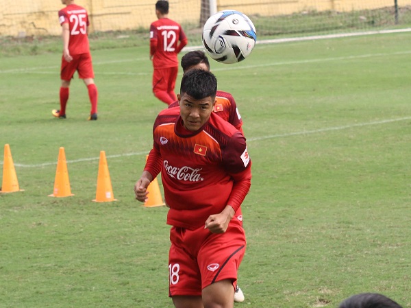 U23 Việt Nam cười ngất trên sân với những bài tập như chơi của thầy Park và đội ngũ trợ lý