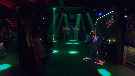 Những cuộc bay đêm của cậu ấm, cô chiêu