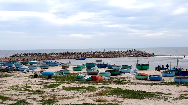 Một người Trung Quốc đuối nước ở bãi đá Ông Địa