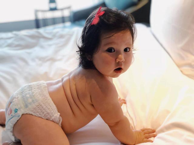 Cô bé đáng yêu khiến David Beckham mê mẩn khi tới Việt Nam là ai? Cô bé đáng yêu khiến David Beckham mê mẩn khi tới Việt Nam là ai?