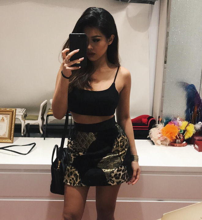 Thảo Tiên: Cô nàng rich kid mới 22 tuổi nhưng mê đồ đen đến mức sắc đen ngập tràn mọi ngõ ngách Instagram Thảo Tiên: Cô nàng rich kid mới 22 tuổi nhưng mê đồ đen đến mức sắc đen ngập tràn mọi ngõ ngách Instagram