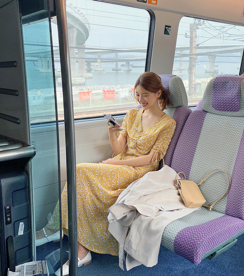 Đã tìm ra mẫu váy chẳng những xinh lịm tim, đúng điệu Xuân mà còn hợp với mọi dáng người dù gầy hay béo