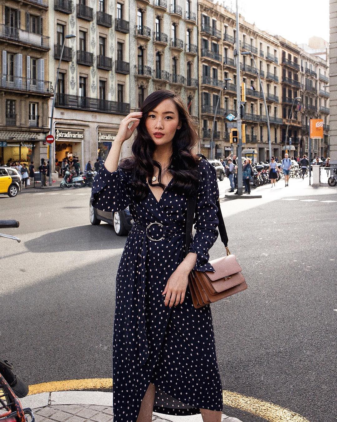 Đã tìm ra mẫu váy chẳng những xinh lịm tim, đúng điệu Xuân mà còn hợp với mọi dáng người dù gầy hay béo