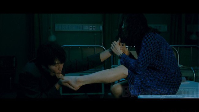 Cảnh phim ngoại tình 18+ gây sốc của mỹ nhân bị đồn là tiểu tam khiến Song Hye Kyo - Song Joong Ki ly hôn