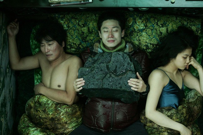 Cảnh phim ngoại tình 18+ gây sốc của mỹ nhân bị đồn là tiểu tam khiến Song Hye Kyo - Song Joong Ki ly hôn