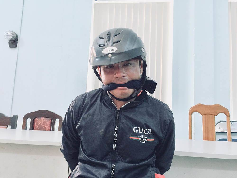 Nghịch tử chém chết cả nhà bị bắt khi đang vác dao đi tìm chị ruột