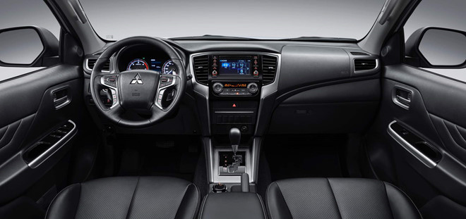 Mitsubishi Triton có mặt tại châu Âu, trang bị bỏ xa bản VN Mitsubishi Triton có mặt tại châu Âu, trang bị bỏ xa bản VN