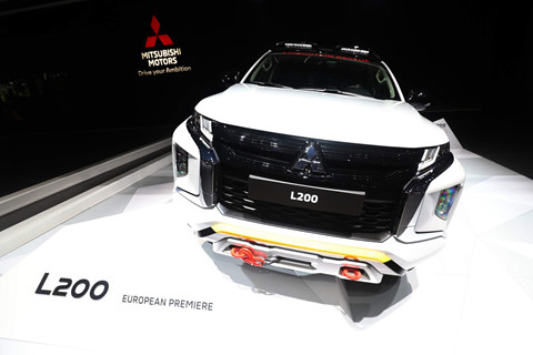 Mitsubishi Triton có mặt tại châu Âu, trang bị bỏ xa bản VN Mitsubishi Triton có mặt tại châu Âu, trang bị bỏ xa bản VN