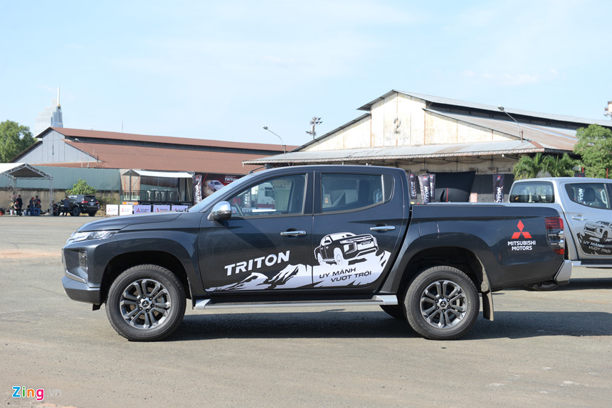 Mitsubishi Triton có mặt tại châu Âu, trang bị bỏ xa bản Việt Nam