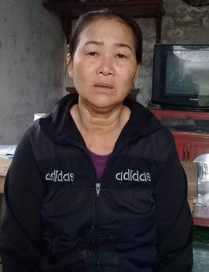 Cho cháu bé lạc đường ăn cơm, chủ nhà bị nhóm người lạ mặt xông vào nhà hành hung, hô hoán bắt cóc