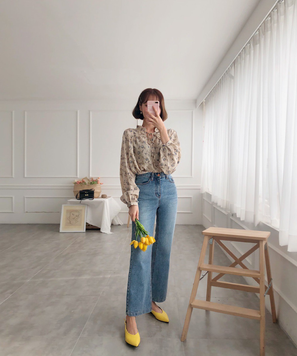 Mặc quần jeans đến công sở: Bạn không nên nhắm mắt diện bừa mà hãy tham khảo 3 tips sau