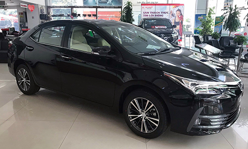 Ôtô đua giảm giá trong tháng 3 tại Việt Nam