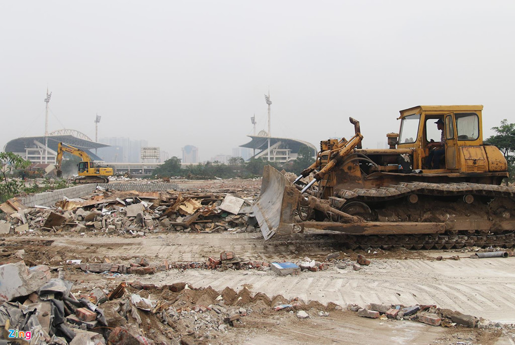 Dọn dẹp mặt bằng làm đường đua F1 tại Hà Nội