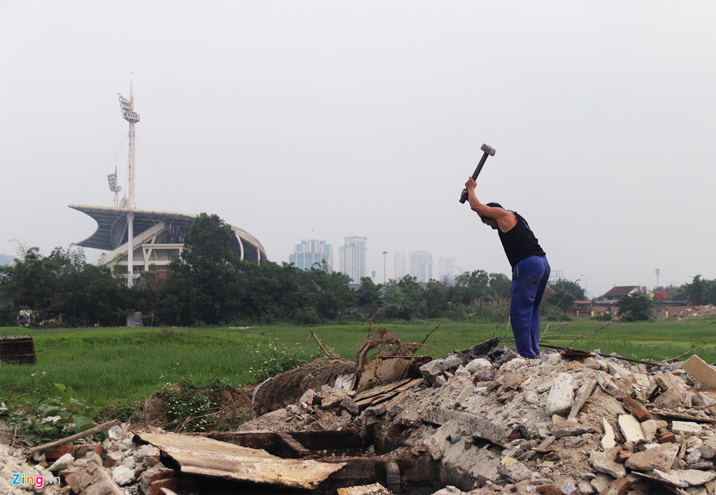 Dọn dẹp mặt bằng làm đường đua F1 tại Hà Nội