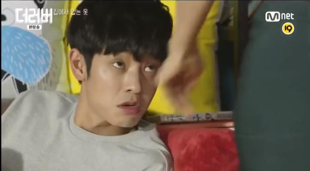 Rùng mình khi xem lại những thước phim phản cảm của bạn thân Seungri sau loạt phốt chấn động