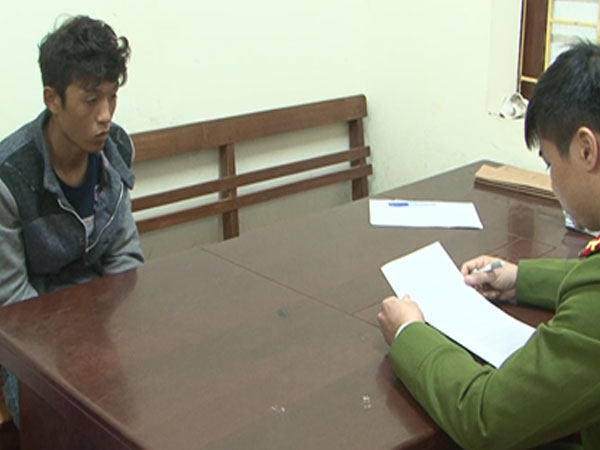 Nghi phạm giết người mang theo con dao gây án suốt bốn ngày