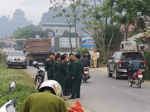 Nghi can gài mìn ở Phú Thọ là người đàn ông khoảng 50 tuổi