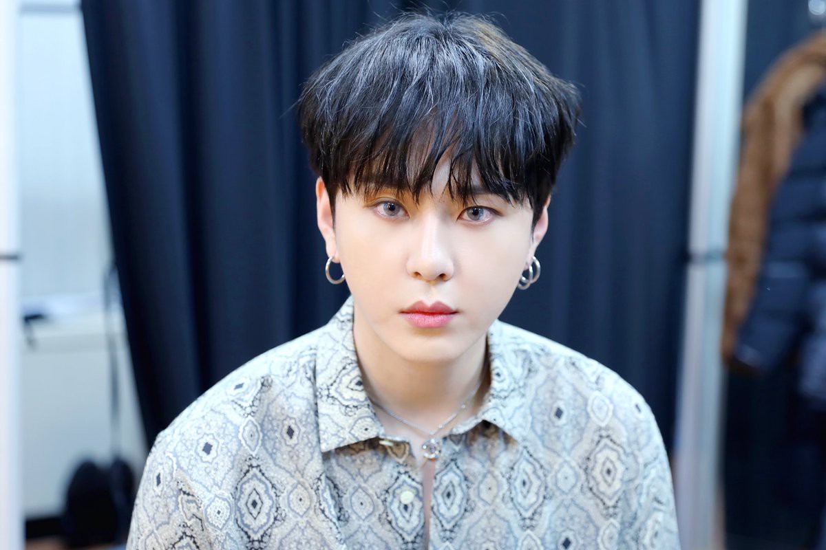 Hội bạn thân Kbiz bỗng bị réo gọi giữa bão scandal của Seungri: Người vô ý để lộ tình tiết, kẻ chối bay biến quan hệ Hội bạn thân Kbiz bỗng bị réo gọi giữa bão scandal của Seungri: Người vô ý để lộ tình tiết, kẻ chối bay biến quan hệ