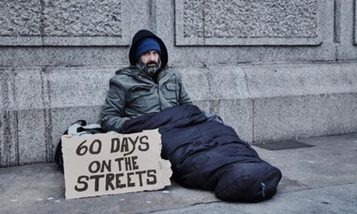 Thử làm ăn xin trong 2 tháng, người đàn ông kiếm được nhiều tiền hơn cả nhân viên văn phòng