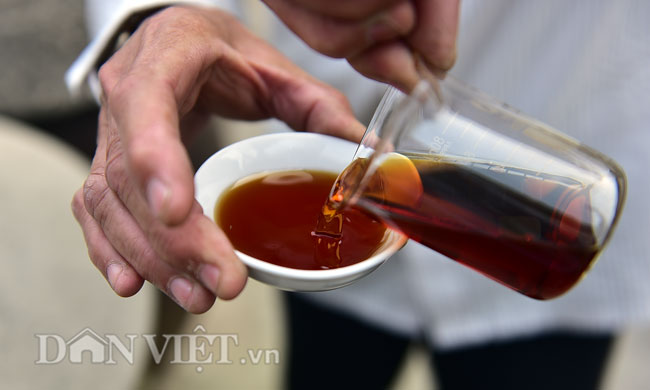 Cận cảnh quy trình sản xuất nước mắm truyền thống Cát Hải: 2 năm mới cho ra 1 mẻ