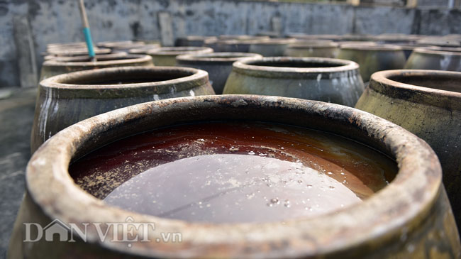 Cận cảnh quy trình sản xuất nước mắm truyền thống Cát Hải: 2 năm mới cho ra 1 mẻ