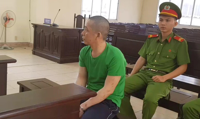 Vụ 2 bé gái chết vì tai nạn, bố mẹ ôm di ảnh cầu cứu khắp nơi: Hoãn phiên tòa, người mẹ khóc ngất