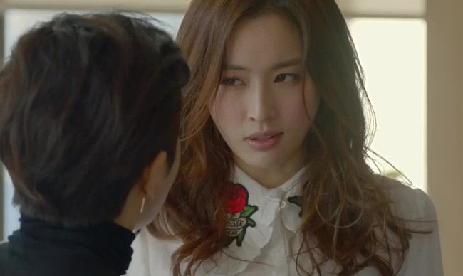 Con dâu thông báo mang thai đôi, mẹ chồng bóng gió nhà này làm gì có gen sinh đôi và cái kết quá bất ngờ