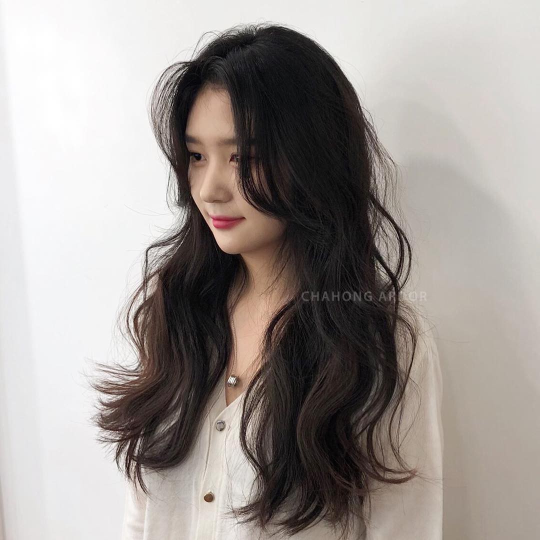 Xoăn sóng lơi: Kiểu tóc xoăn gợn nhẹ siêu tự nhiên, chẳng cần nhuộm mà vẫn trẻ, xinh hết nấc Xoăn sóng lơi: Kiểu tóc xoăn gợn nhẹ siêu tự nhiên, chẳng cần nhuộm mà vẫn trẻ, xinh hết nấc