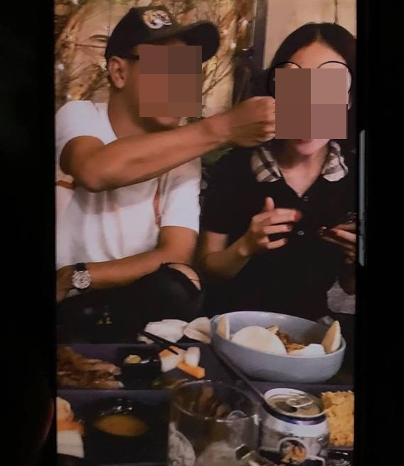 Cưới 11 năm đủ nếp đủ tẻ, vợ Sài Gòn cay đắng nhìn chồng mua nhà xe, xin cho con trai riêng của bồ đi học, cung phụng núi tiền