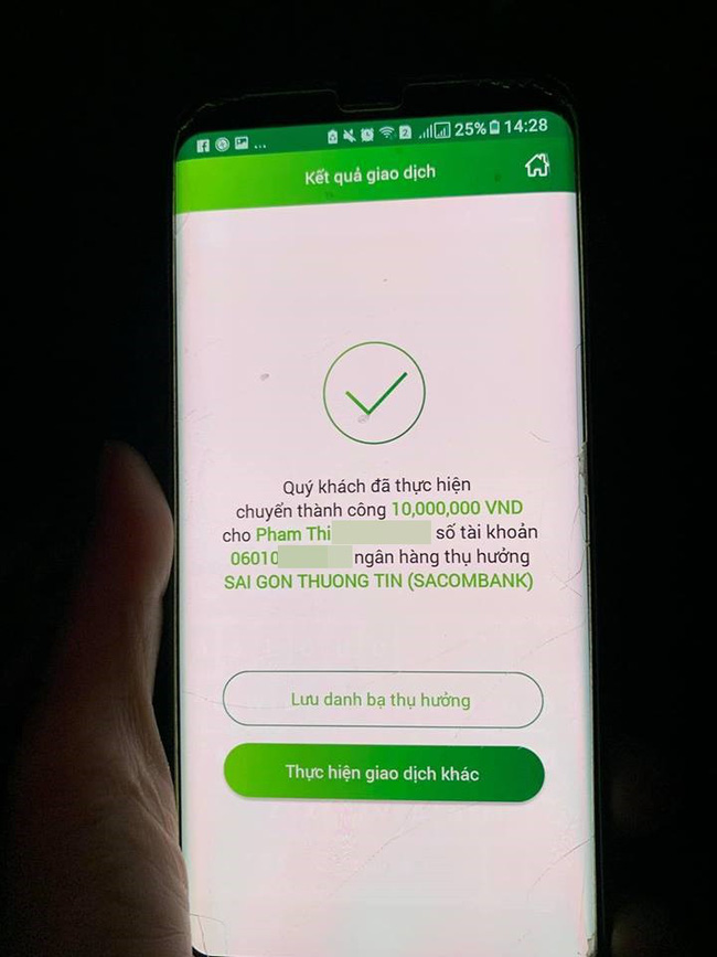 Cưới 11 năm đủ nếp đủ tẻ, vợ Sài Gòn cay đắng nhìn chồng mua nhà xe, xin cho con trai riêng của bồ đi học, cung phụng núi tiền