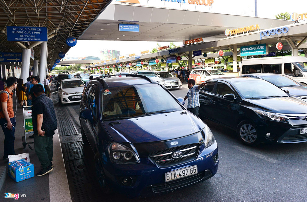 Cảnh đông đúc ở sân bay bị xếp bét bảng về chất lượng dịch vụ