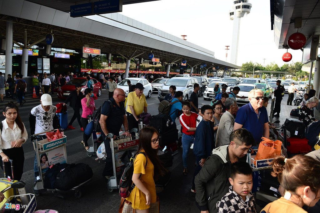 Cảnh đông đúc ở sân bay bị xếp bét bảng về chất lượng dịch vụ