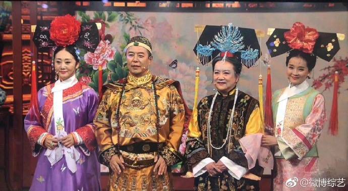 Dàn sao ‘Hoàn Châu cách cách’ òa khóc nức nở hội ngộ sau 20 năm