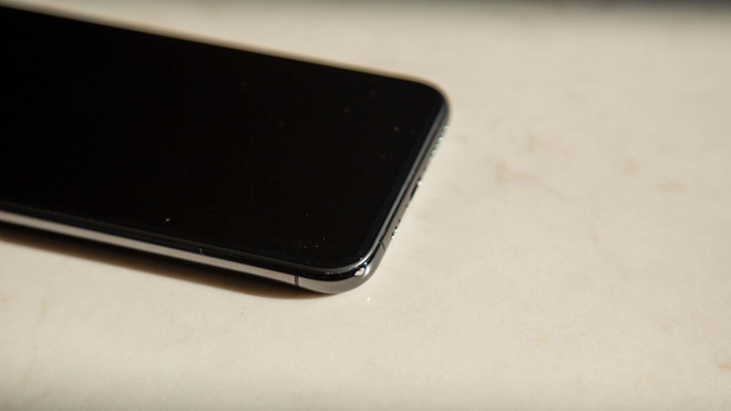 Vì 1 chi tiết nhỏ này, tôi hối hận khi lên đời iPhone XS