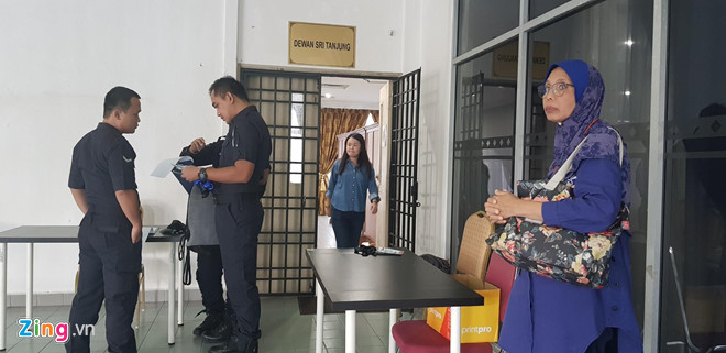 Đoàn Thị Hương chưa được thả, luật sư tức giận vì công tố bất công