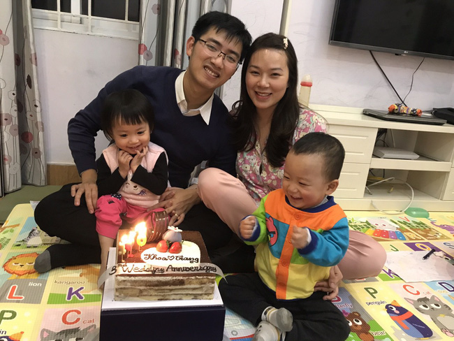 Cận cảnh cuộc chiến không cân sức trong gia đình có con sinh đôi, dân mạng xem xong chỉ biết cười lăn lóc