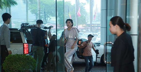 Từng năm lần bảy lượt bị chỉ trích vì đi trễ, giờ Kỳ Duyên lại thích làm việc với ê kíp đúng giờ từng phút một