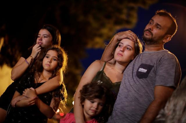 2 cựu học sinh xả súng trường học ở Brazil, 10 người thiệt mạng